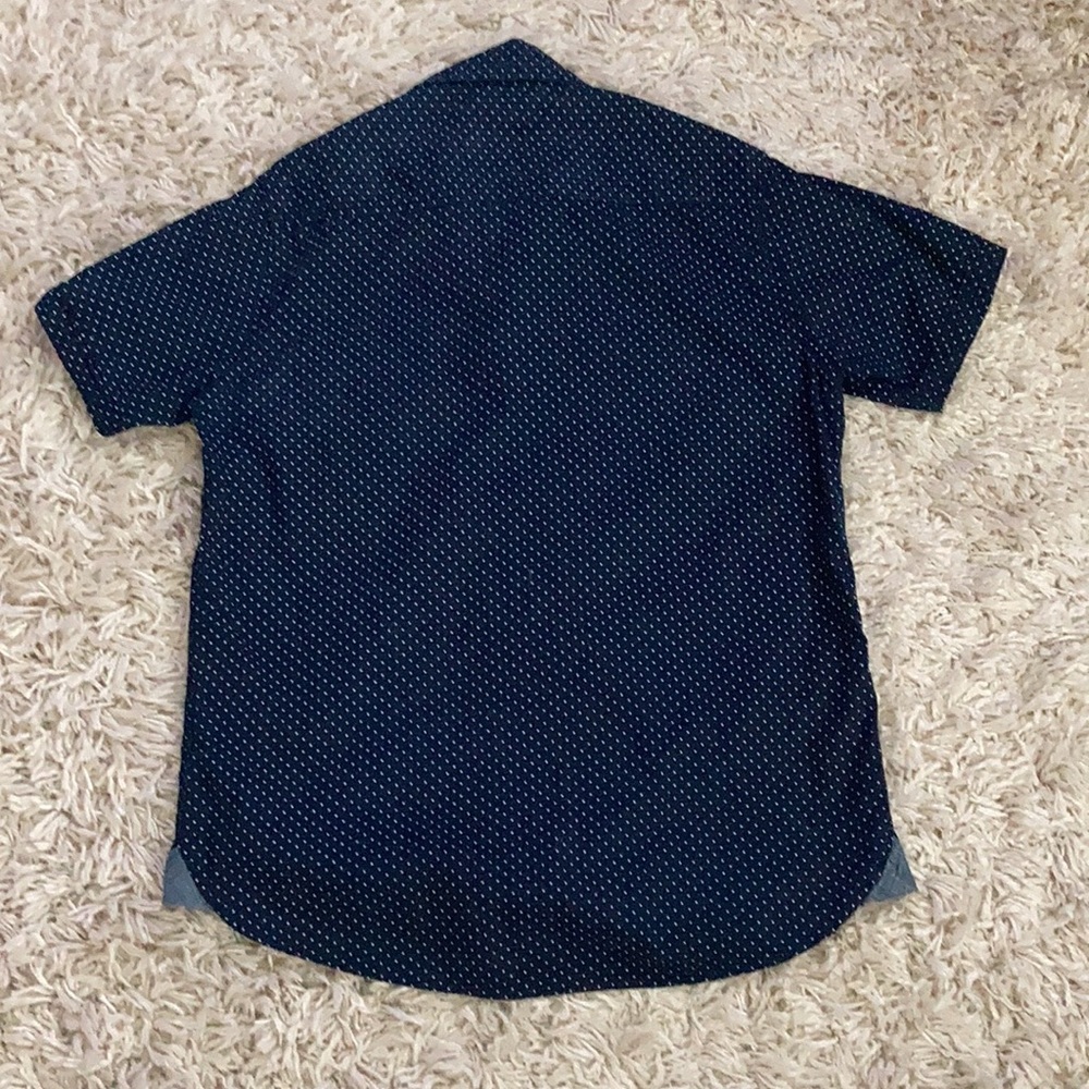Shirt - Picture 4 of 4